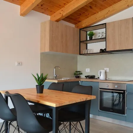 Mbyllur Apartment Sarande