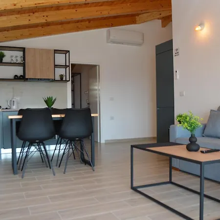 Mbyllur Apartment Sarande