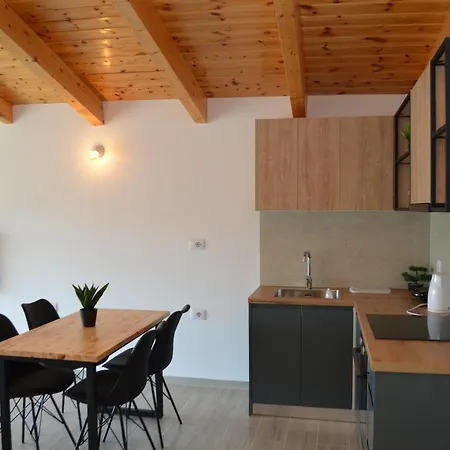 Mbyllur Apartment *