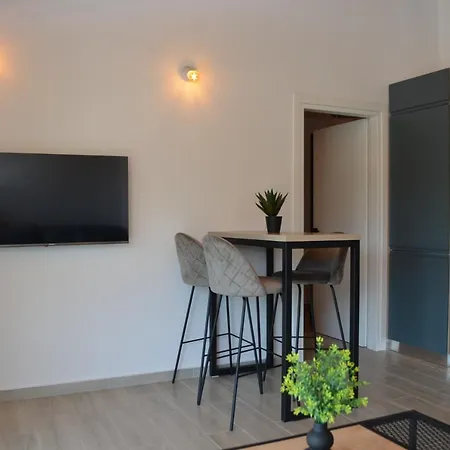Mbyllur Apartment *